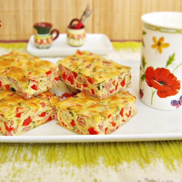 title="Budinca-aperitiv-cu-sunca-si-ardei-8" Budincă aperitiv cu șuncă și ardei